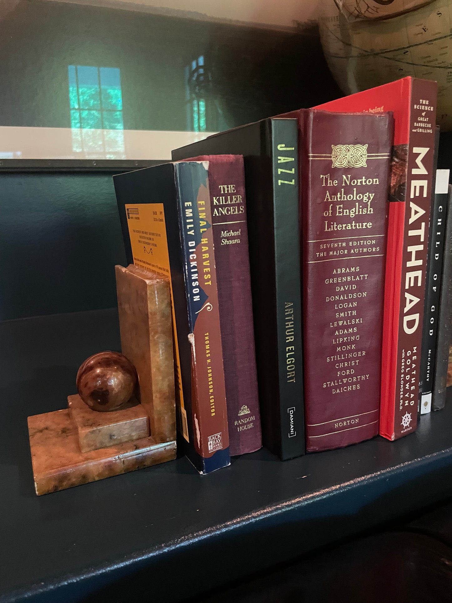 2 VINTAGE ALABASTER MARBLE SPHERE GLOBE BALL BOOKENDS ART DECO MCM ITALY