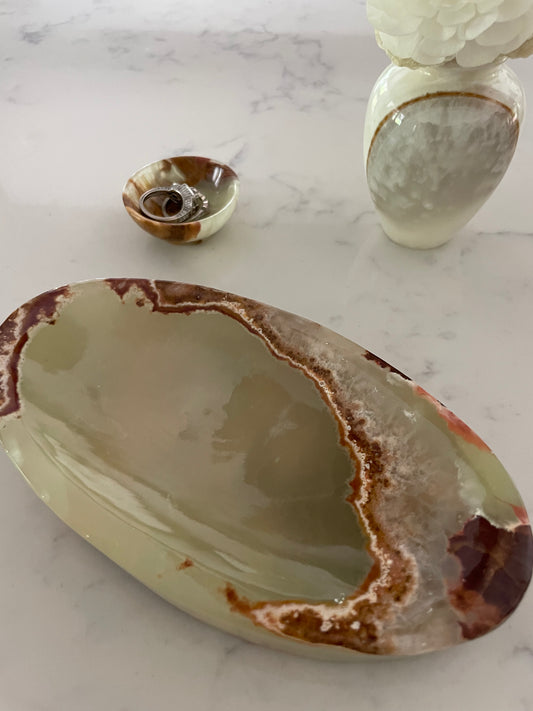 onyx soap dish and tiny ring holder